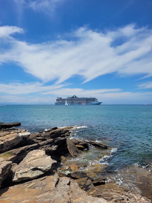 Navigating the waves: latest boating news and insights